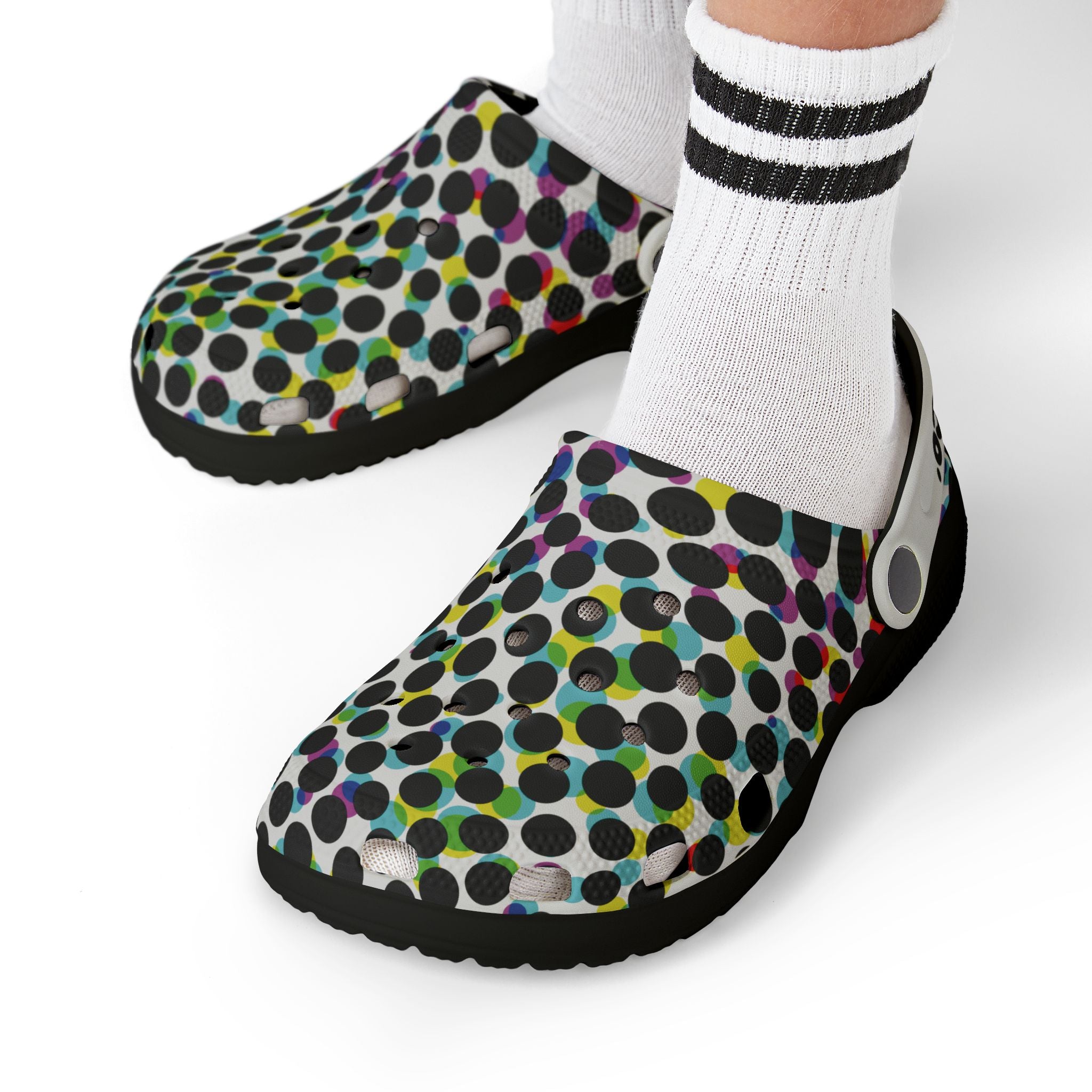Colorful Kids' EVA Foam Clogs for Summer Fun, Playful Footwear for Outdoor Adventures, Trendy Slip-On Shoes for Kids, Ideal Birthday [...]